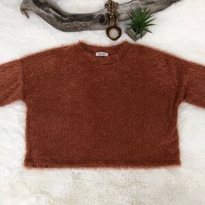Furry Burnt Orange Crop Sweater Size Medium Oversized 3/4 Wide Sleeves